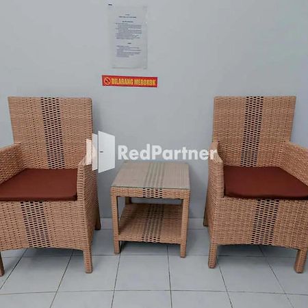 Pondok Damai Guest House Syariah Mitra Reddoorz Чиребон Екстер'єр фото